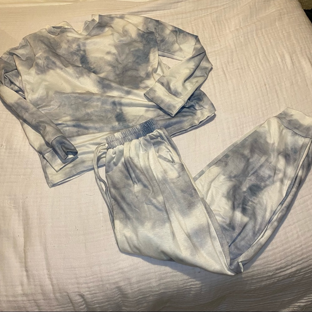 SHEIN lounge set